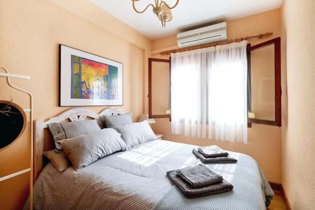 Villa Magerit, Entire Home 5 Minutes Easy Walk To Sandy Beach Ла-Мата Экстерьер фото